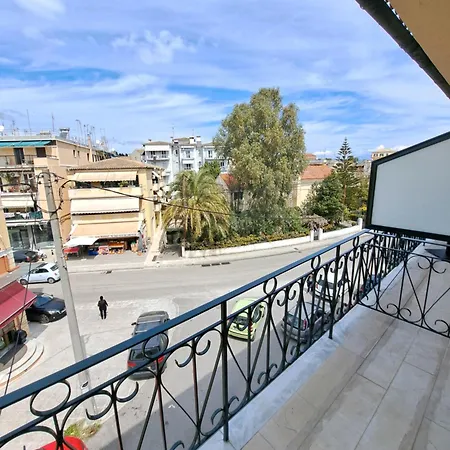 Finikas R205 דירה *